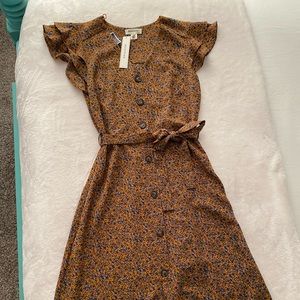 MIDI dress with buttons